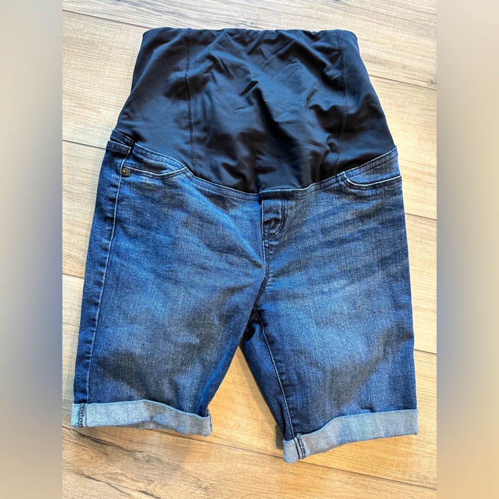 Isabel Maternity Bermuda Shorts